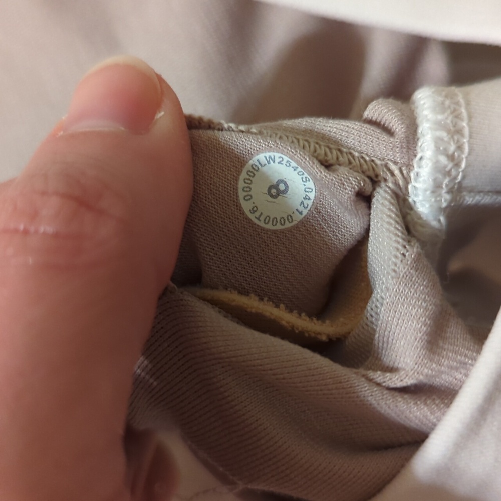 Lululemon Energy Bra Medium Support, B–D Cups - Picture 6 of 6